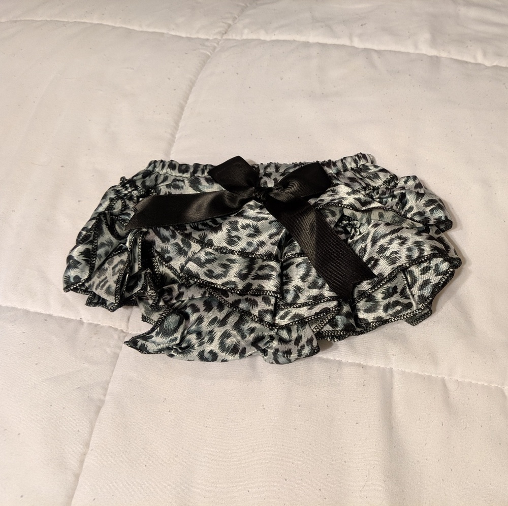 Cheetah Print Satin Ruffle Bloomers - Picture 5 of 5